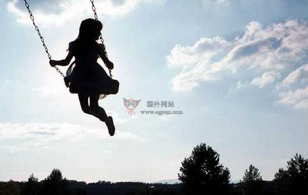 《Swinging》儿童诗歌阅读