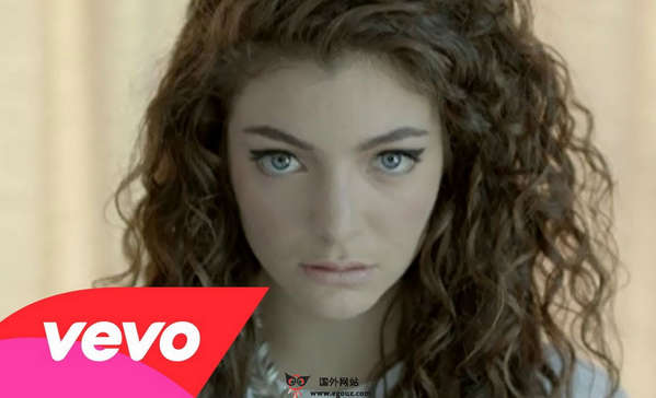 Lorde成名曲《Royals》中英文歌曲欣赏