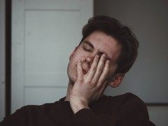 为什么你总是感觉很疲倦？原来是因为这些无心的习惯！（上）10 mindless habits that are secretly exhausting you (partⅠ)