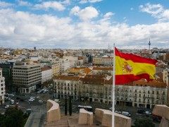 西班牙拟推出“数字游民签证” 最长可居住五年Spain plans ‘digital nomad’ visa scheme to attract remote workers