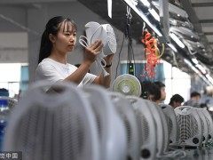 广交会“暖产品”走俏欧洲 家电企业出口订单大增Chinese heating products see orders surge from Europe during Canton Fair