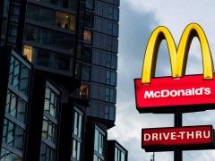 麦当劳再曝童工丑闻！美童工问题愈演愈烈，非法雇用童工激增69%McDonald's franchisee employed 10-year-olds, U.S. Labor Departmen